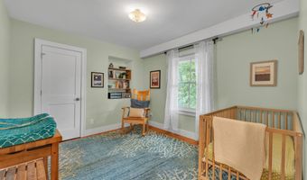 436 Pinewood St, Ann Arbor, MI 48103