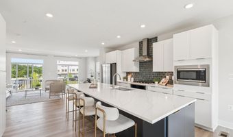 23162 HORSESHOE TRAIL Sq, Ashburn, VA 20148