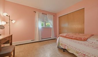 40 Bayview Ave, Amityville, NY 11701