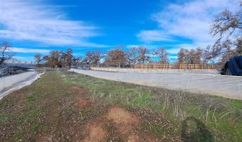 2 Feathers Rd, Anderson, CA 96007