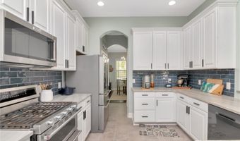 5721 SEA TURTLE Pl, Apollo Beach, FL 33572