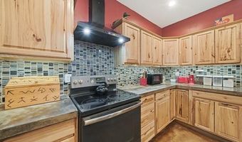 5929 E 430 Rd, Adair, OK 74330