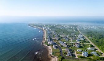 10 Calef Ave, Narragansett, RI 02882