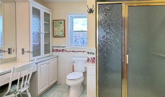 2642 Remington Rd, Utica, NY 13501