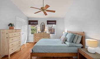 535 COLECROFT Ct, Alexandria, VA 22314