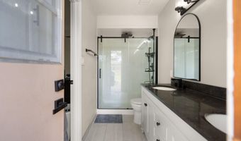 5208 Russell Dr NW, Albuquerque, NM 87114