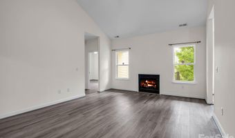 6 Scottish Cir, Asheville, NC 28803