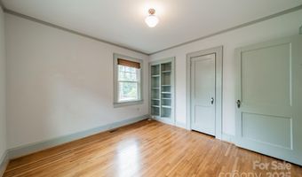 2400 Commonwealth Ave, Charlotte, NC 28205