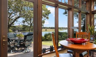 17 Pojac Point Rd, North Kingstown, RI 02852