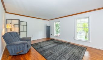 15 Tanglewood Dr, Andover, NJ 07848