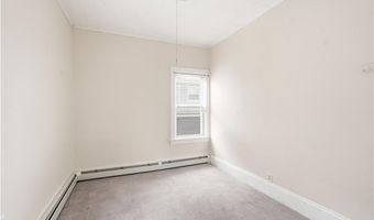 68 WINTER St, Lincoln, RI 02838