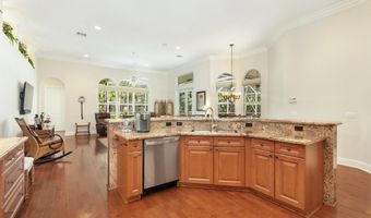 594 N Country Club Dr, Atlantis, FL 33462