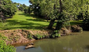 8404 Fossilsaurus Ln, Ash Grove, MO 65604
