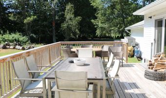 6 Greenfield Dr, Ansonia, CT 06401