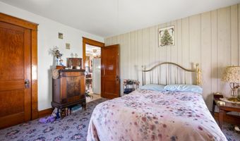 31 Monroe St, Augusta, ME 04330