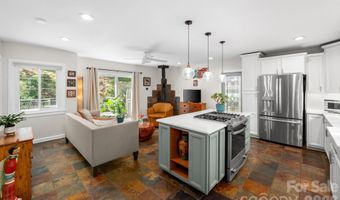 43 Martindale Rd, Asheville, NC 28804