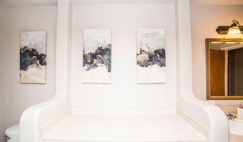 812 1st St, Abernathy, TX 79311