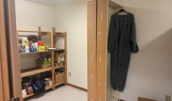 110 Reed St, Akron, IA 51001