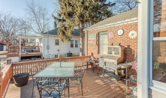 3 E Elm St, Alton, IL 62002