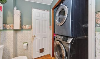 41 Chestnut St, Amsterdam, NY 12010