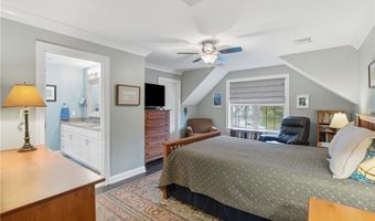 80 Conley Ave 6, Cranston, RI 02921