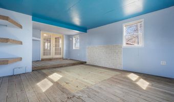 1619 Melgaard Rd, Aberdeen, SD 57401