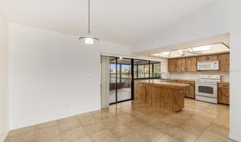 909 CHIPAWAY Dr, Apollo Beach, FL 33572