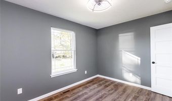 521 W Maple St, Austin, IN 47102