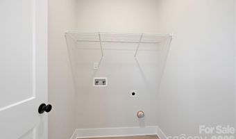 1433 Hilltop St, Albemarle, NC 28001