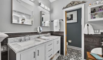 1043 LAKESIDE Dr, Apopka, FL 32712