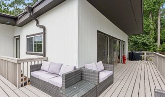 1816 WOODS Rd, Annapolis, MD 21401