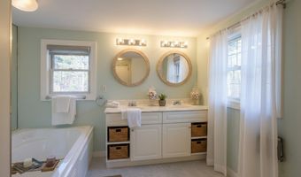 109 Sahagian Rd, Belgrade, ME 04917
