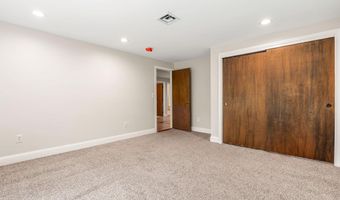 28 Olde Lantern Rd, Bedford, NH 03110