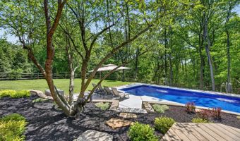 8105 Wycliffe Dr, Anderson Twp., OH 45244