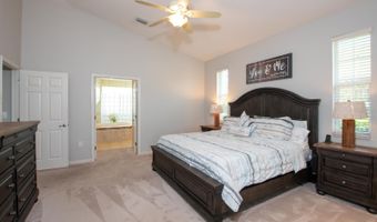 916 BUNKER VIEW Dr, Apollo Beach, FL 33572