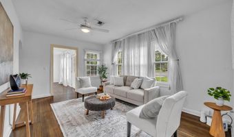 826 GARDEN Plz, Orlando, FL 32803