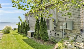 48 Ocean St, Belfast, ME 04915