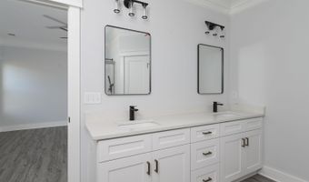 551 Park St, Batesburg, SC 29070
