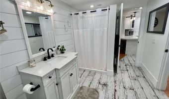 54 Isabelle Dr, Narragansett, RI 02882