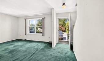 168 Springhouse Rd, Allentown, PA 18104