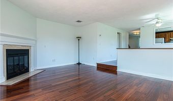 60 Saddle Grn A, North Providence, RI 02904