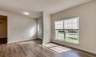 253 Village Creek Dr Dr, Ballwin, MO 63021