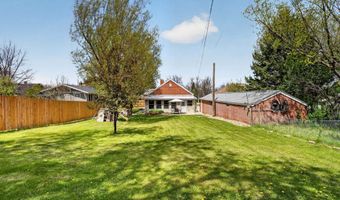 1032 Kingsbury St, Belle Fourche, SD 57717
