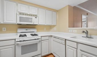 3830 9TH St N 606W, Arlington, VA 22203