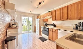 1870 Lindsay Ln, Ann Arbor, MI 48104