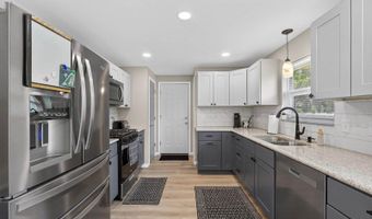 2410 Lovewood Dr, Wisconsin Rapids, WI 54494