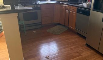 2215 HUNTER Pl SE 303, Washington, DC 20020