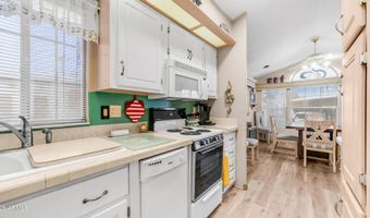 611 S IRONSTONE Dr 611, Apache Junction, AZ 85119