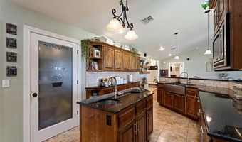 57455 E 230 Rd, Afton, OK 74331