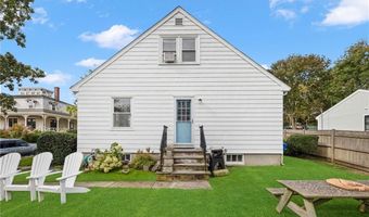 6 Cliff Ter, Newport, RI 02840